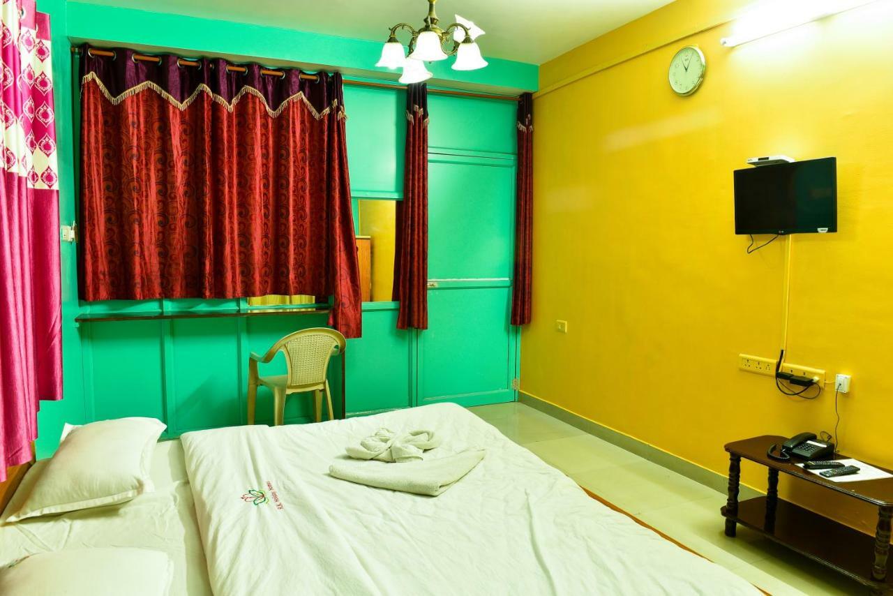 อาร์เค ฮอลิเดย์ โฮม Hotel อูตี ภายนอก รูปภาพ